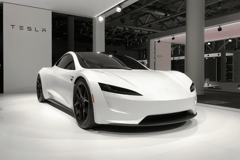 MODEL S PLAID